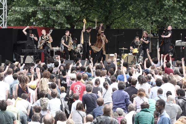 KING KHAN AND THE SHRINES - 2015-05-24 - PARIS - Parc de la Villette - 